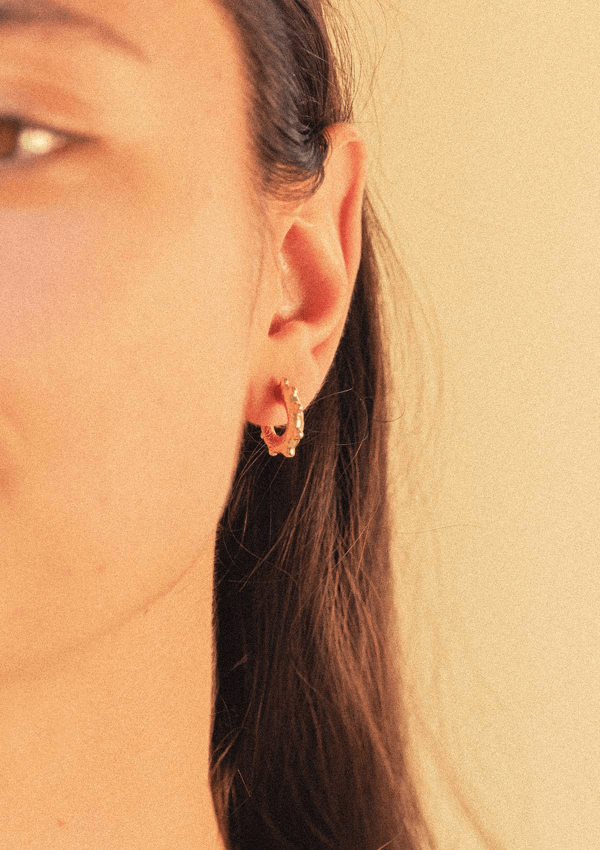 TRICK CHARM HOOP ØRERING SINGLE FORGYLDT