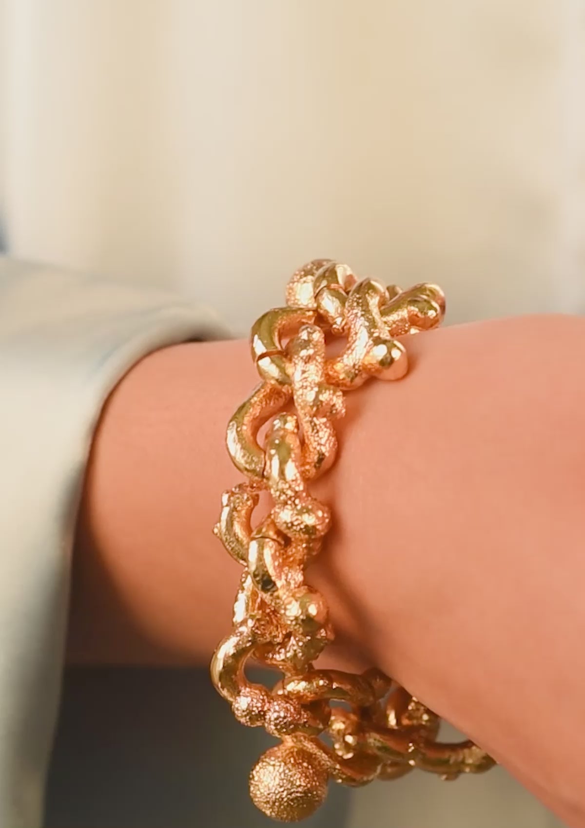 BONE ARMBÅND FORGYLDT